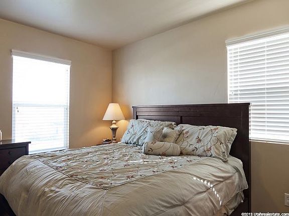 5th image of 146 Aparicio Dr #30