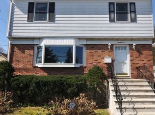 61 Maple Ave, Pelham, NY 10803