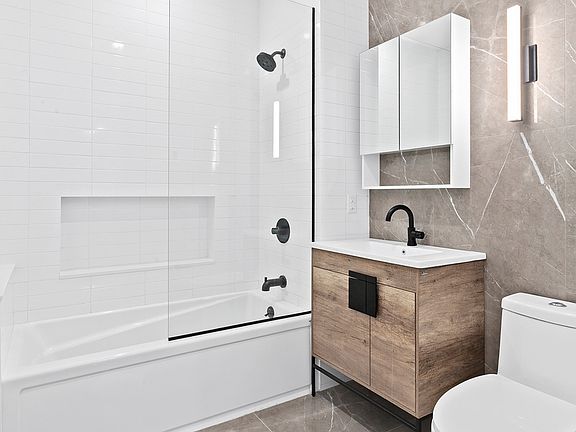 5th image of 2490 3rd Ave #2J