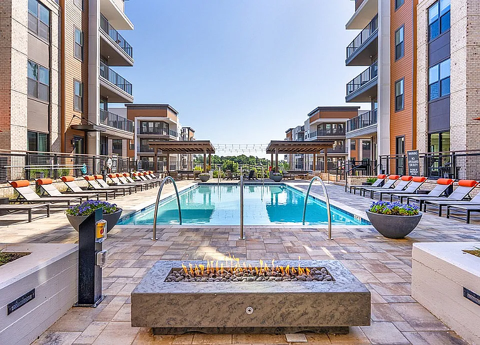 District Eastside 15