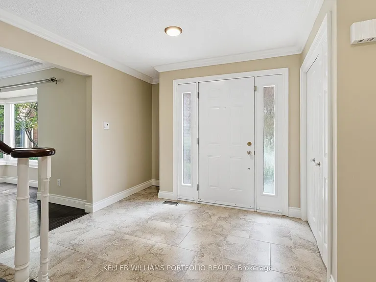 287 Royal Albert Ct — Photo 7