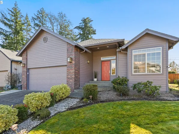 5140 NE Molly St, Hillsboro, OR 97124