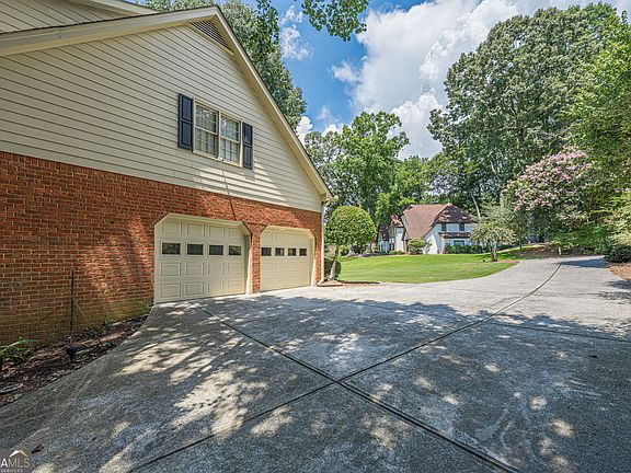 5th image of 5535 Grove Point Rd