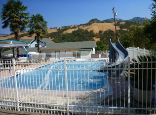 572 River Rd, Alderpoint, CA 95511