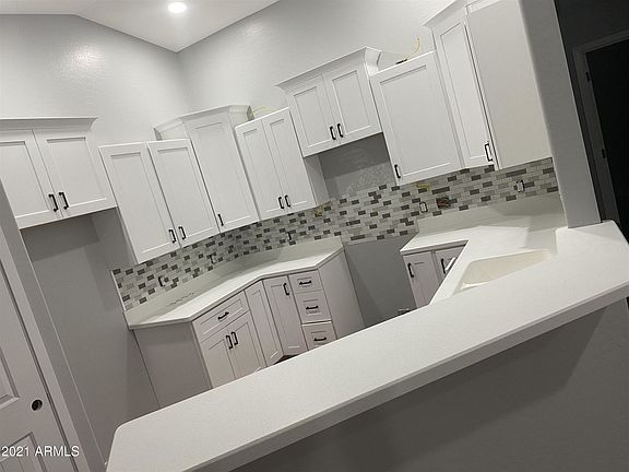4th image of 15621 S Cananea Cir