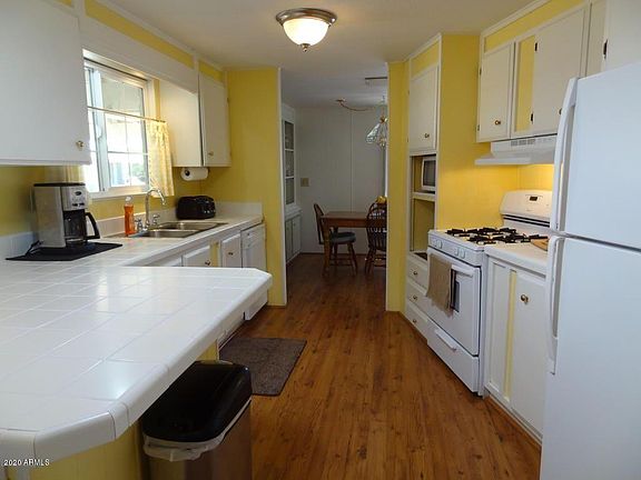 3rd image of 8926 E Olive Ln N