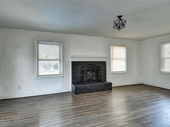 4th image of 4129 Windsor Gate Pl