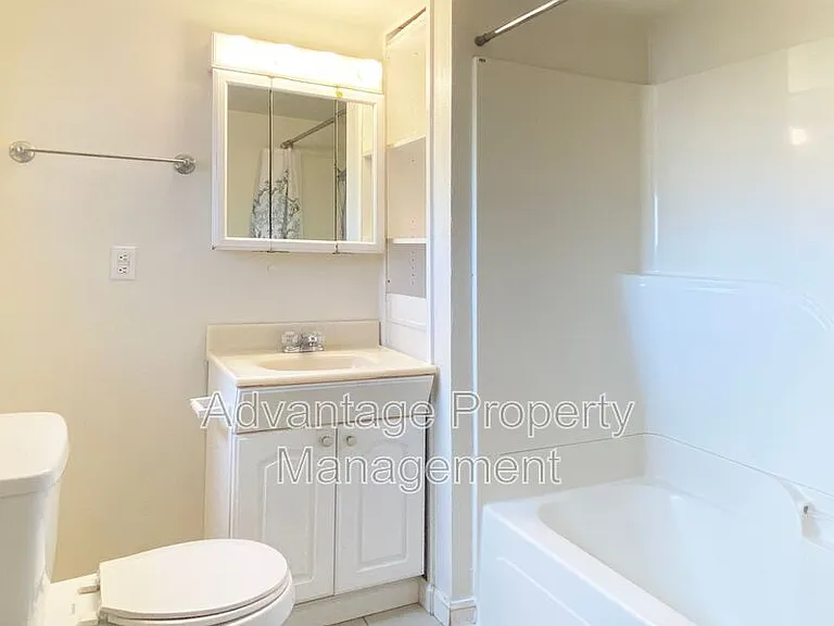 324 Calapooia St SW #3 — Photo 10
