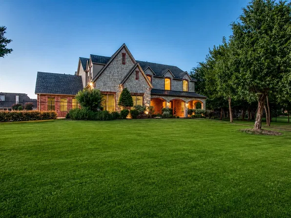 424 Wyndemere Blvd, Heath, TX 75032