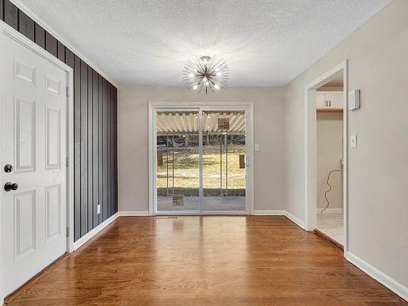 3rd image of 8208 Bellefontaine Ave