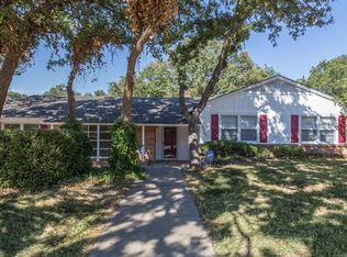 5757 Jacqueline Rd, Fort Worth, TX 76112