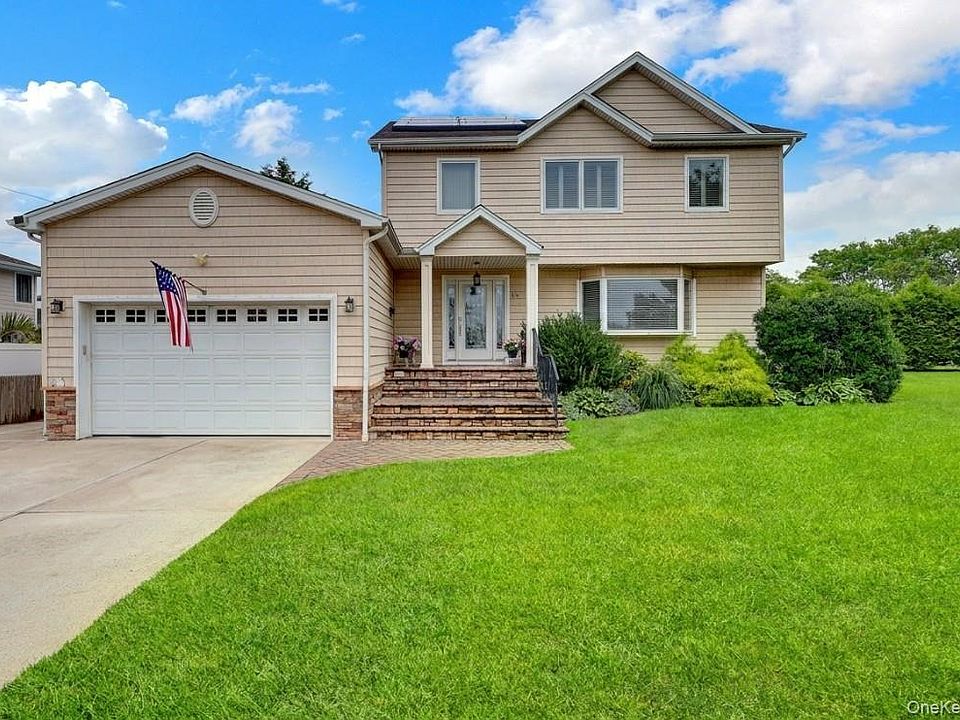 1st image of 34 Admiral Road