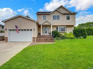 34 Admiral Road, Massapequa, NY 11758