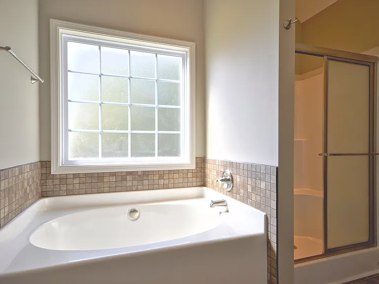 404 Leslie Wood Dr — Photo 22