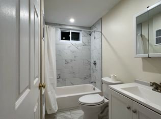 132.5 Oxford St #3, Cambridge, MA 02138