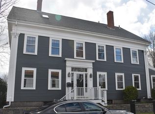 16 Broad St, Newburyport, MA 01950