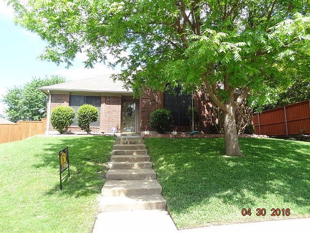 1st image of 4422 Emerald Dr