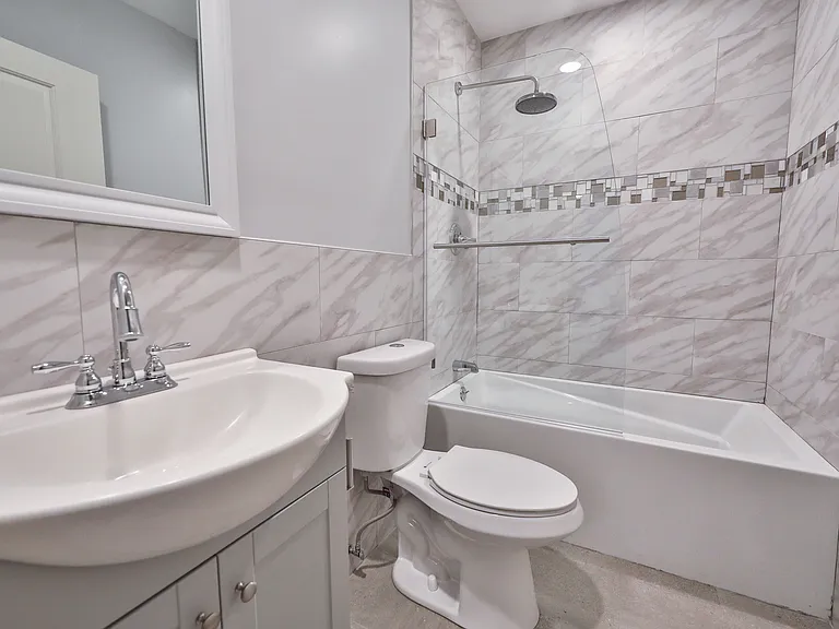 1320 N Franklin St #2 — Photo 7