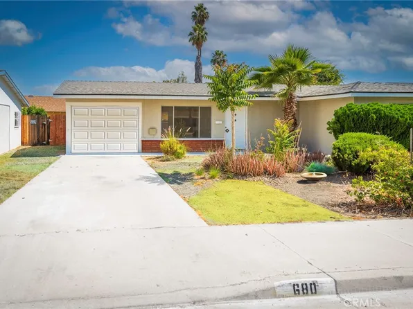 680 Barber Dr, Hemet, CA 92543