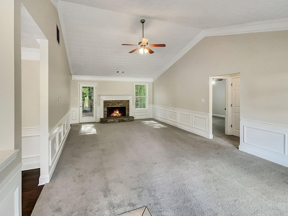 2nd image of 49 Berkley Ln #1