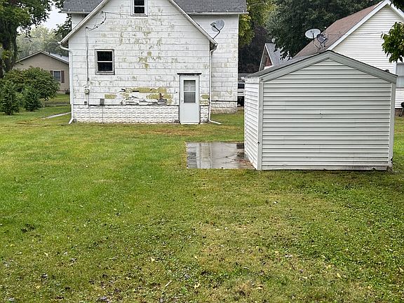 2nd image of 403 E Ash St