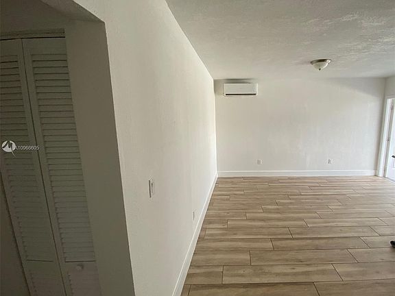3rd image of 8951 NE 8th Ave #2