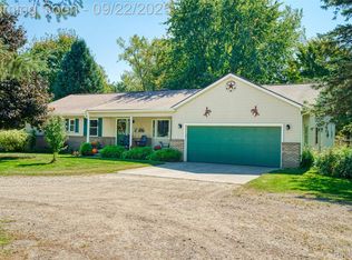 9511 W Allen Rd, Fowlerville, MI 48836