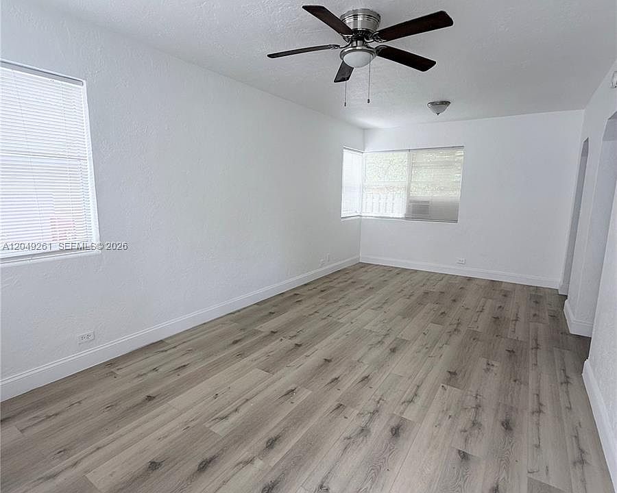 1st image of 1903 Thomas St #2