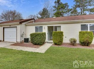 944B Liverpool Cir, Manchester, NJ 08759