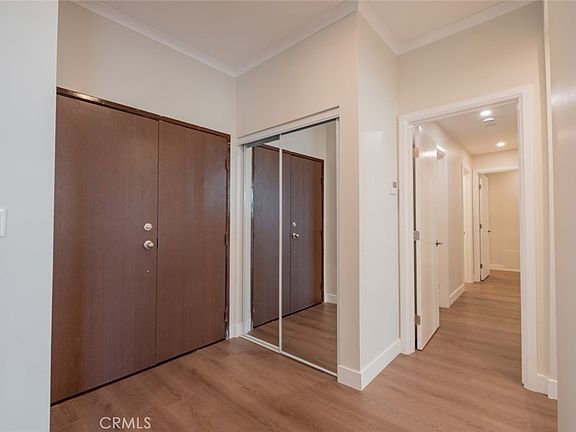 4th image of 1305 N Columbus Ave Unit 112