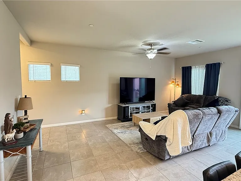 10325 Toasted Acorn Dr — Photo 4