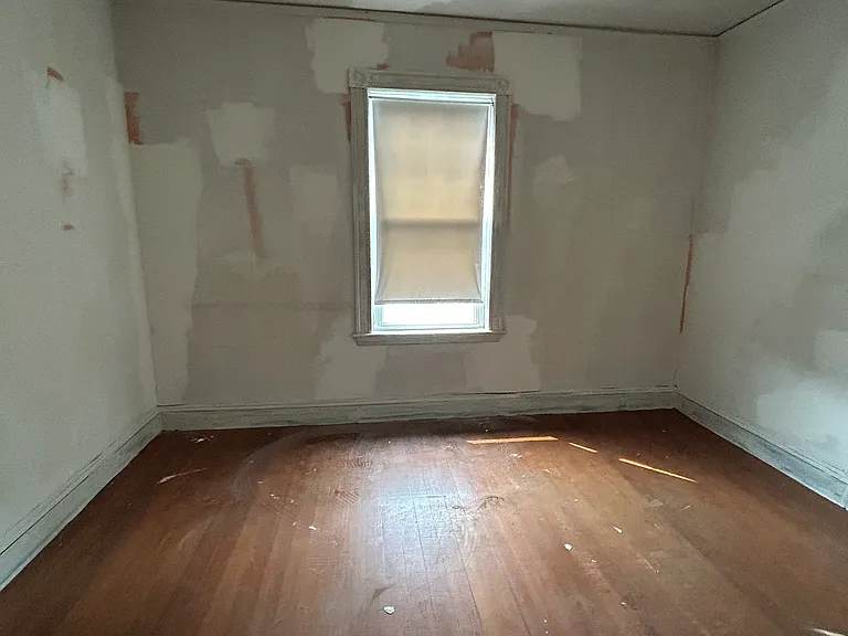177 Belmont St — Photo 2