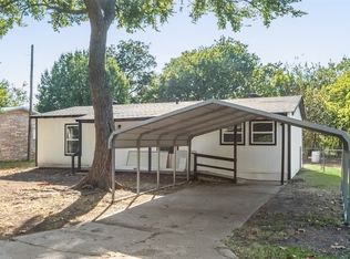 106 S Cedar St, Savoy, TX 75479