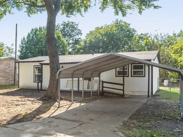 106 S Cedar St, Savoy, TX 75479