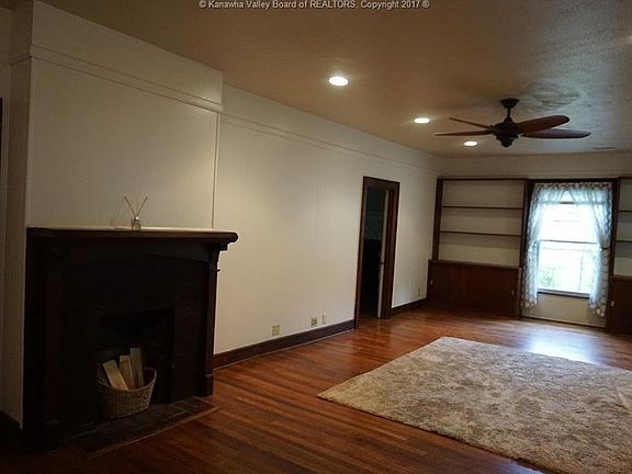 5th image of 4260 Washington St W