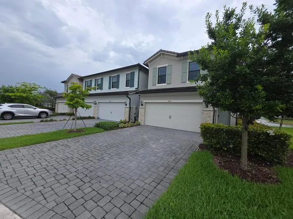 4480 W Appleton Cir W, Oakland Park, FL 33309