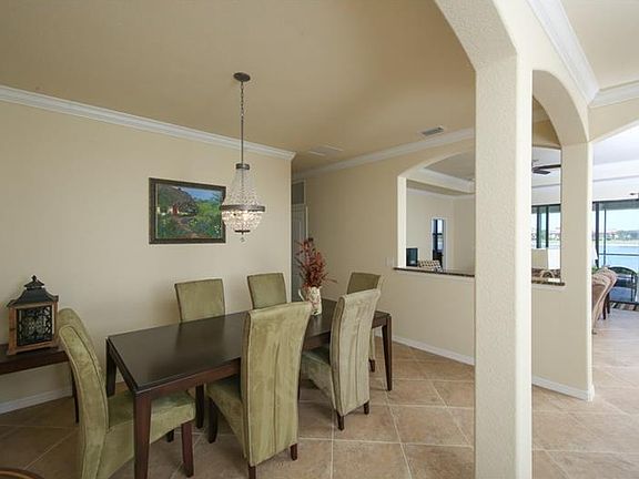 4th image of 13278 Famiglia Dr