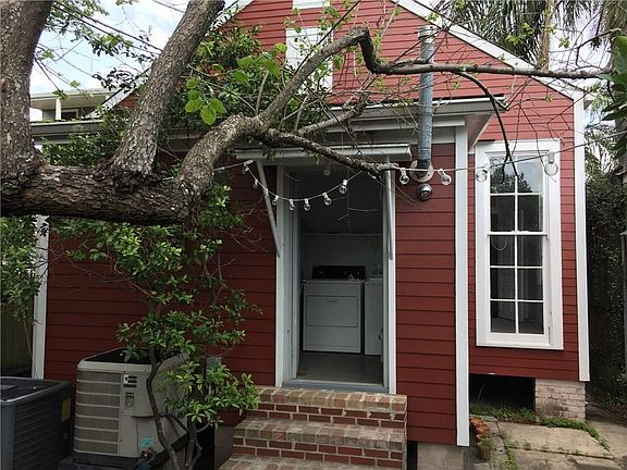 3rd image of 3418-20 Laurel St