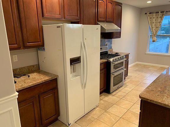 4th image of 192 Sea Grass Ln #A