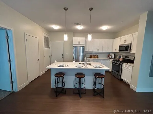 111B Morgan St, Stamford, CT