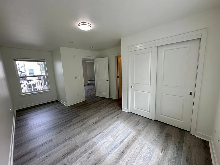 View 420 — Photo 16