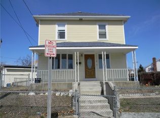 16 Dunnell Ln, Pawtucket, RI 02860