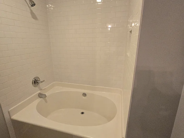 2013 Emery Ln #2013 — Photo 5