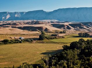 1716 Highway 14, Shell, WY 82441