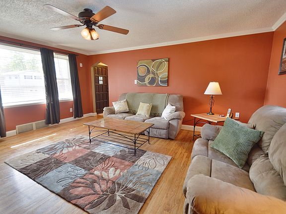 5th image of 6832 Sayler Ave