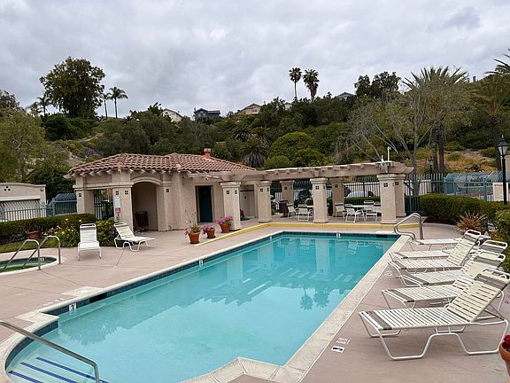 3rd image of 3424 Cameo Dr Unit 41