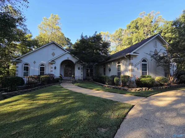 18130 Sulphur Creek Dr, Elkmont, AL 35620