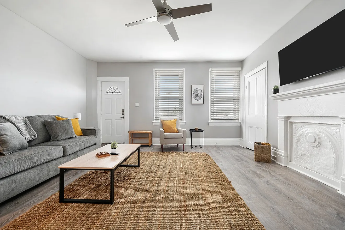 3 bed, $1,790 — Photo 4