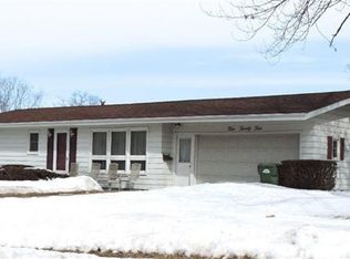 424 23rd Pl, Clinton, IA 52732