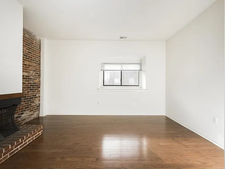 Liberty View Apartments — Photo 10